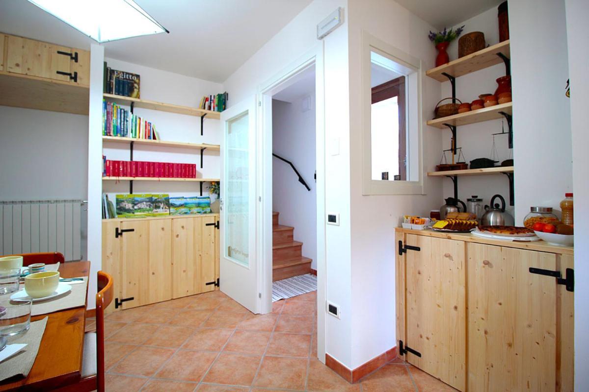Casale La Torretta Bed & Breakfast Norcia Exterior photo